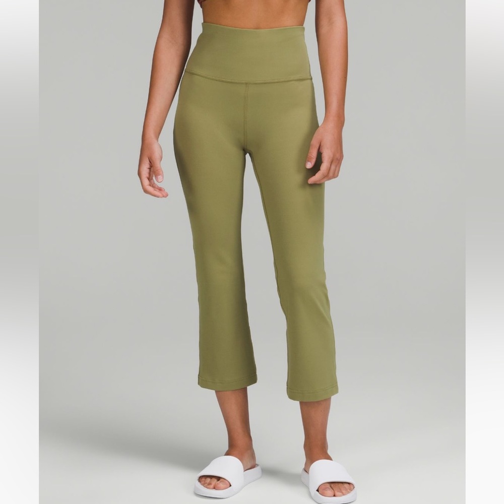 New Lululemon Groove High waist crop 23” flare pants